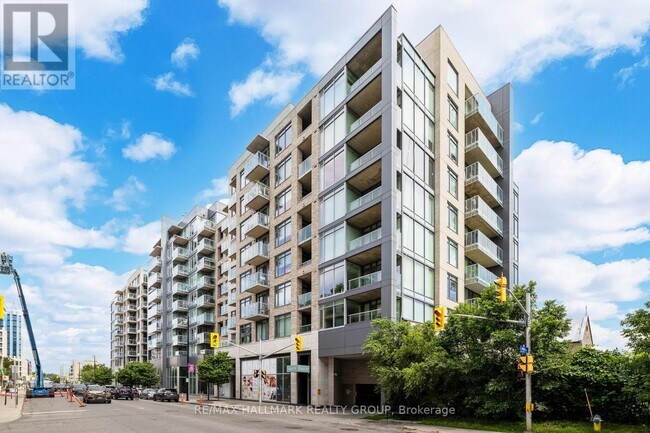 property at 108-108 Richmond Rd
