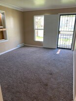 18725 Kelly Rd in Detroit, MI - Building Photo