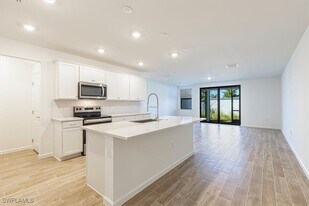 27842 Solis Grande Dr in Bonita Springs, FL - Building Photo