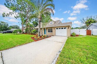 4924 Shetland Ave in Tampa, FL - Building Photo - Building Photo