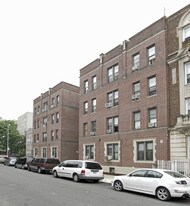 209 E 16th St in Brooklyn, NY - Building Photo