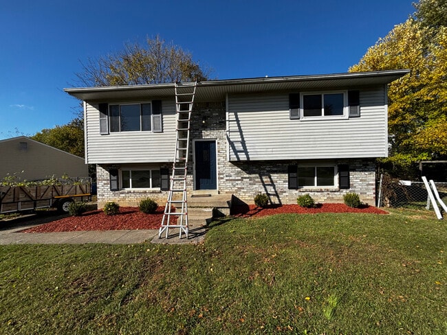 5015 Abbydale Ct in Louisville, KY - Building Photo - Building Photo