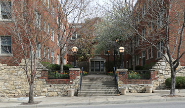 Quality Hill Apartments in Kansas City, MO - Building Photo - Building Photo