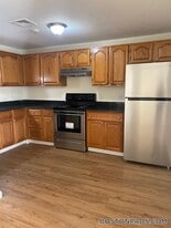 4000 N Main St in Fall River, MA - Building Photo