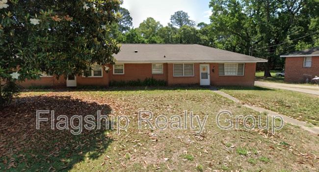 property at 418 N Kornegay St