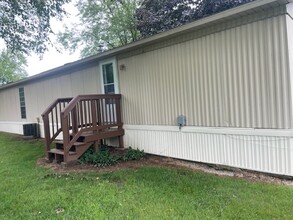 Eastgate Townhomes in Frankfort, IN - Building Photo - Building Photo