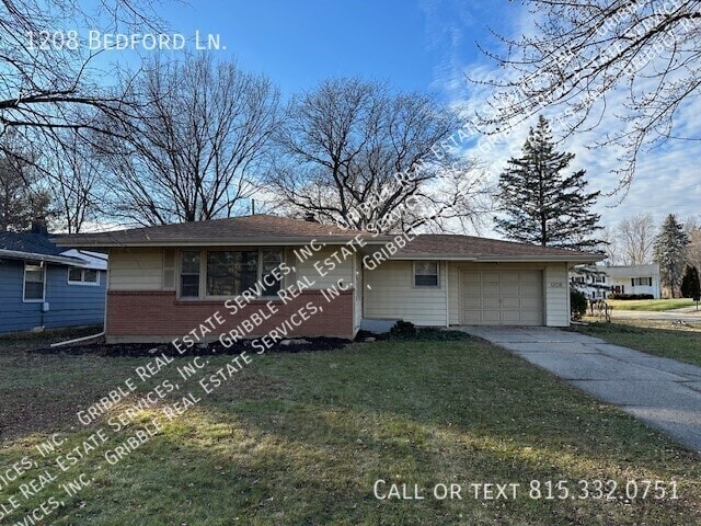 1208 Bedford Ln in Rockford, IL - Building Photo - Building Photo