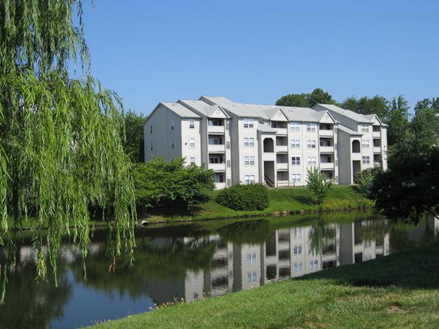 Lakewood Apartments in Stafford, VA - Building Photo