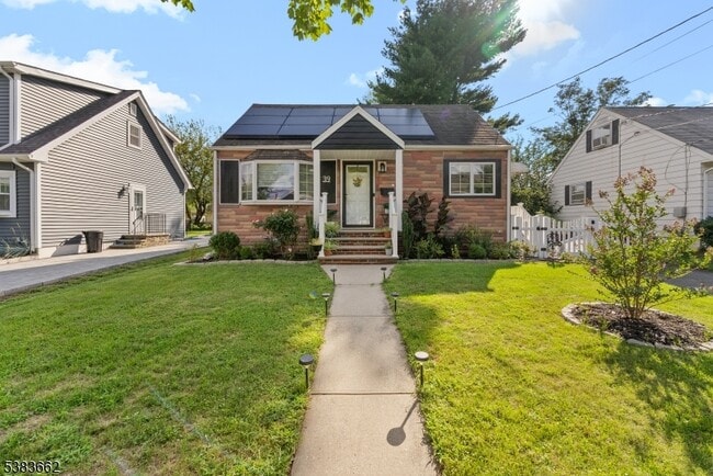 39 Melody Hill Rd in Clifton, NJ - Building Photo - Building Photo