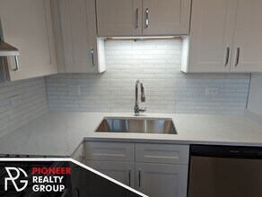 3935 N Janssen Ave in Chicago, IL - Building Photo - Building Photo