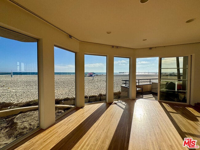 property at 3505 Ocean Front Walk