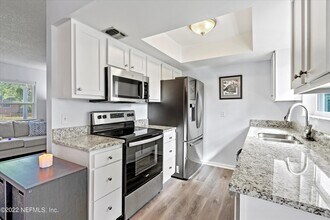 8440 Frost St N in Jacksonville, FL - Building Photo - Building Photo