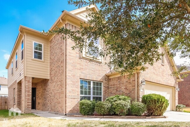 property at 5019 Forest Hurst Dr