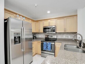 4420 Botanical Pl Cir in Naples, FL - Building Photo - Building Photo