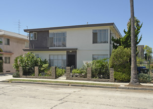 1255 N Mansfield Ave in Los Angeles, CA - Foto de edificio - Building Photo