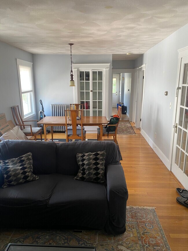 16 Cornell St, Unit 2
