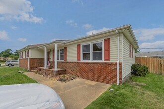 2484 Jasper Ct in Norfolk, VA - Building Photo - Building Photo