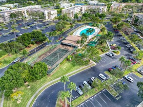 9580 Weldon Cir in Tamarac, FL - Building Photo - Building Photo