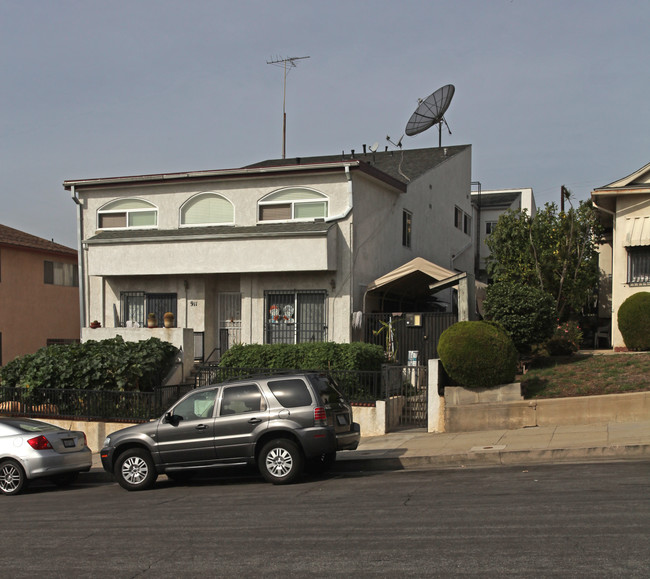 911 Beaudry Ave in Los Angeles, CA - Foto de edificio - Building Photo