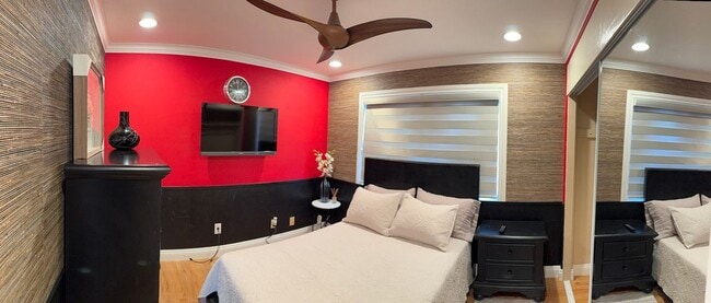 property at 1410 N Hathaway St