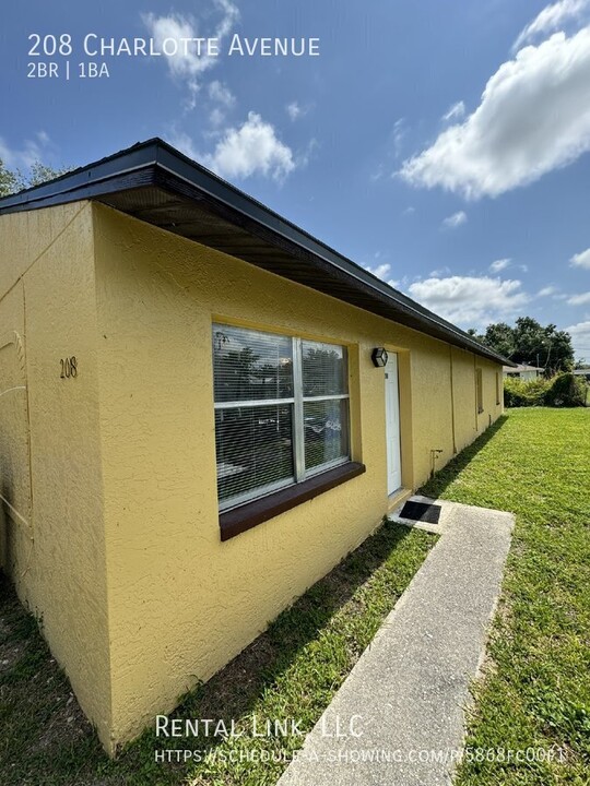 208 Charlotte Ave in Ft. Myers, FL - Building Photo