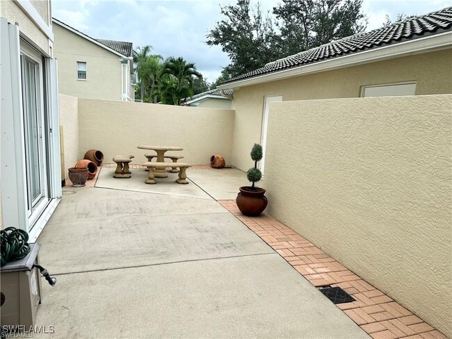 property at 25762 Lake Amelia Way