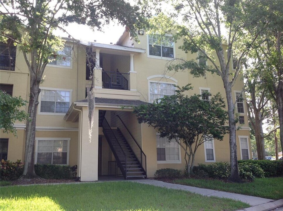 2612 Robert Trent Jones Dr in Orlando, FL - Building Photo