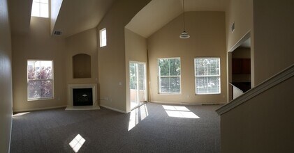 9050 Double R Blvd in Reno, NV - Building Photo - Building Photo