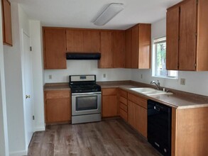 541 Cappella Dr in Diamond Springs, CA - Building Photo - Building Photo