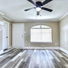 7838 Maxwell Ave in Dallas, TX - Building Photo - Building Photo