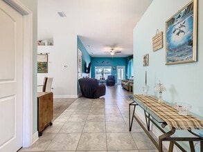 649 Meadow Pointe Dr in Haines City, FL - Foto de edificio - Building Photo