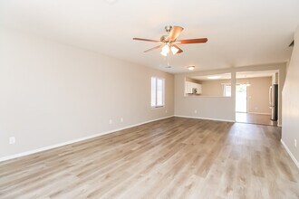 2328 E Meadow Chase Dr in San Tan Valley, AZ - Building Photo - Building Photo