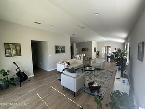 70422 Winding River Dr in Yulee, FL - Foto de edificio - Building Photo