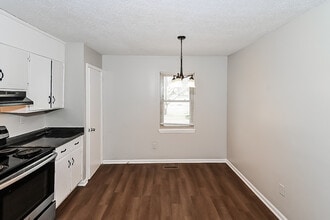 370 Avon Cir in Mount Olive, AL - Building Photo - Building Photo