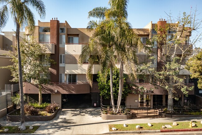 1425-1427 N Detroit St in Los Angeles, CA - Foto de edificio - Building Photo