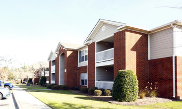 Shellbrooke Pointe Apartments in Fairhope, AL - Foto de edificio - Building Photo