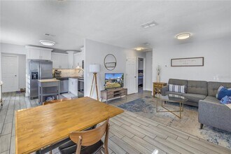 3605 W Iowa Ave in Tampa, FL - Building Photo - Building Photo