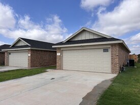 1205 Bryan Ave in Wolfforth, TX - Building Photo