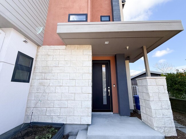 7151 Sharon Pl in San Jose, CA - Building Photo - Building Photo