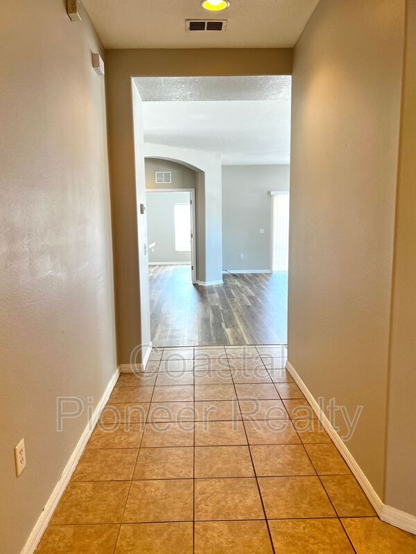 18838 New Passage Blvd in Land O Lakes, FL - Building Photo - Building Photo