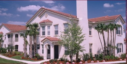 The Estates at Stuart in Stuart, FL - Building Photo - Building Photo