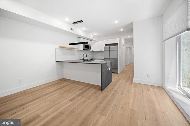 3216 W Diamond St in Philadelphia, PA - Building Photo - Building Photo