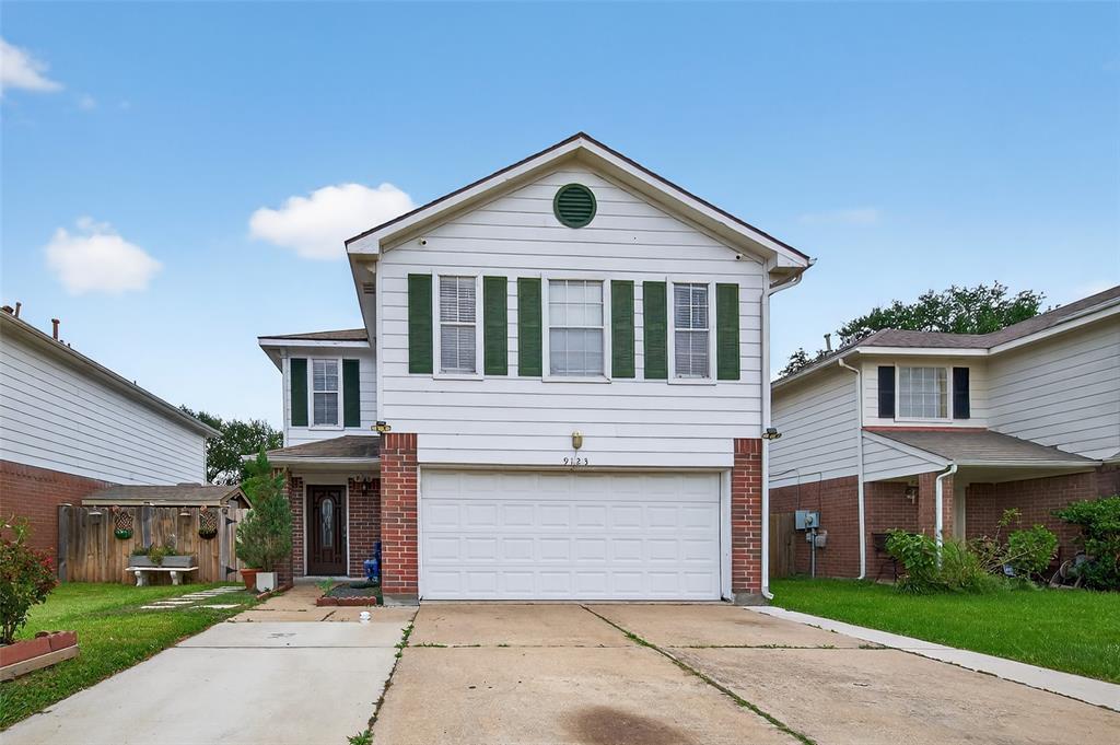 9123 Belle Glen Dr in Houston, TX - Building Photo