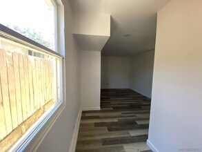 410 W 15th Ave in Escondido, CA - Building Photo - Building Photo