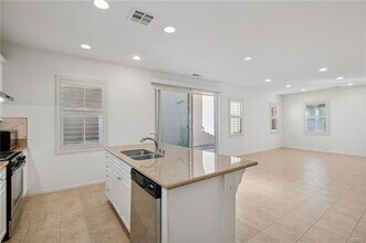 93 Keepsake in Irvine, CA - Building Photo - Building Photo