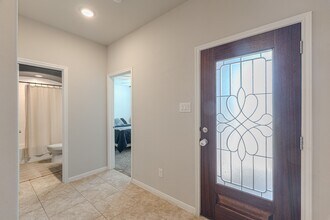 14207 Irvine Rnch Trl in Conroe, TX - Building Photo - Building Photo