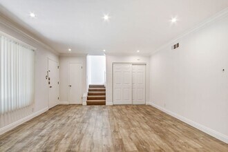 11615 Darlington Ave in Los Angeles, CA - Building Photo - Building Photo