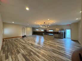 120 Sans Dr in Henryville, PA - Building Photo