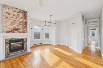 583 Massachusetts Ave in Boston, MA - Building Photo - Building Photo