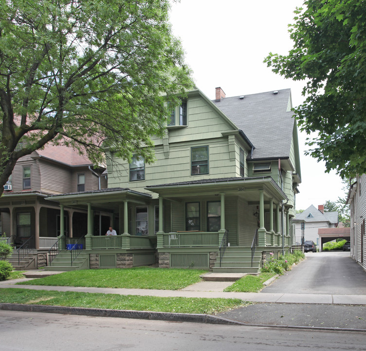 202-204 Meigs St in Rochester, NY - Foto de edificio